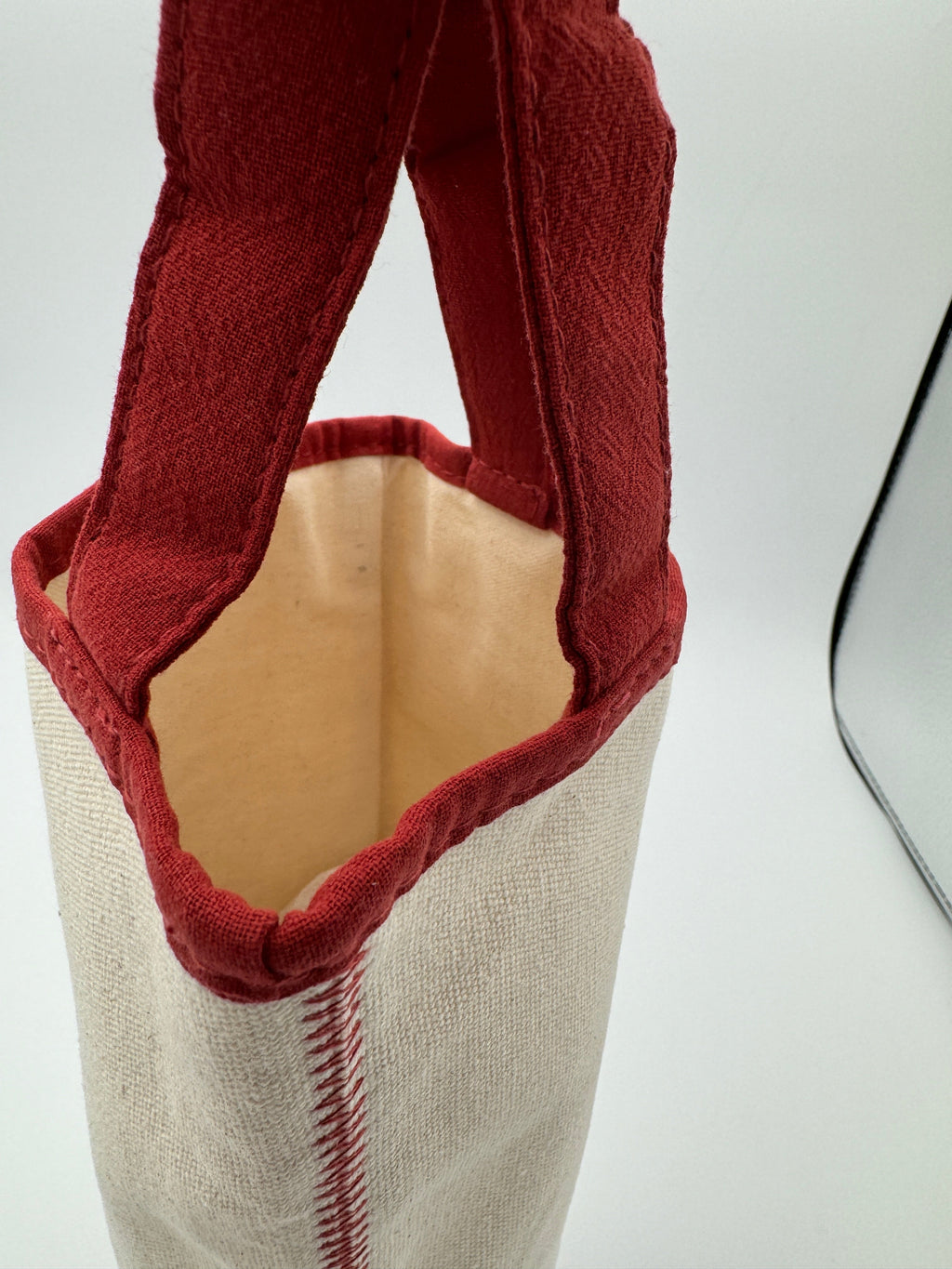 Starbucks Taiwan Love Classic Tumbler Bag