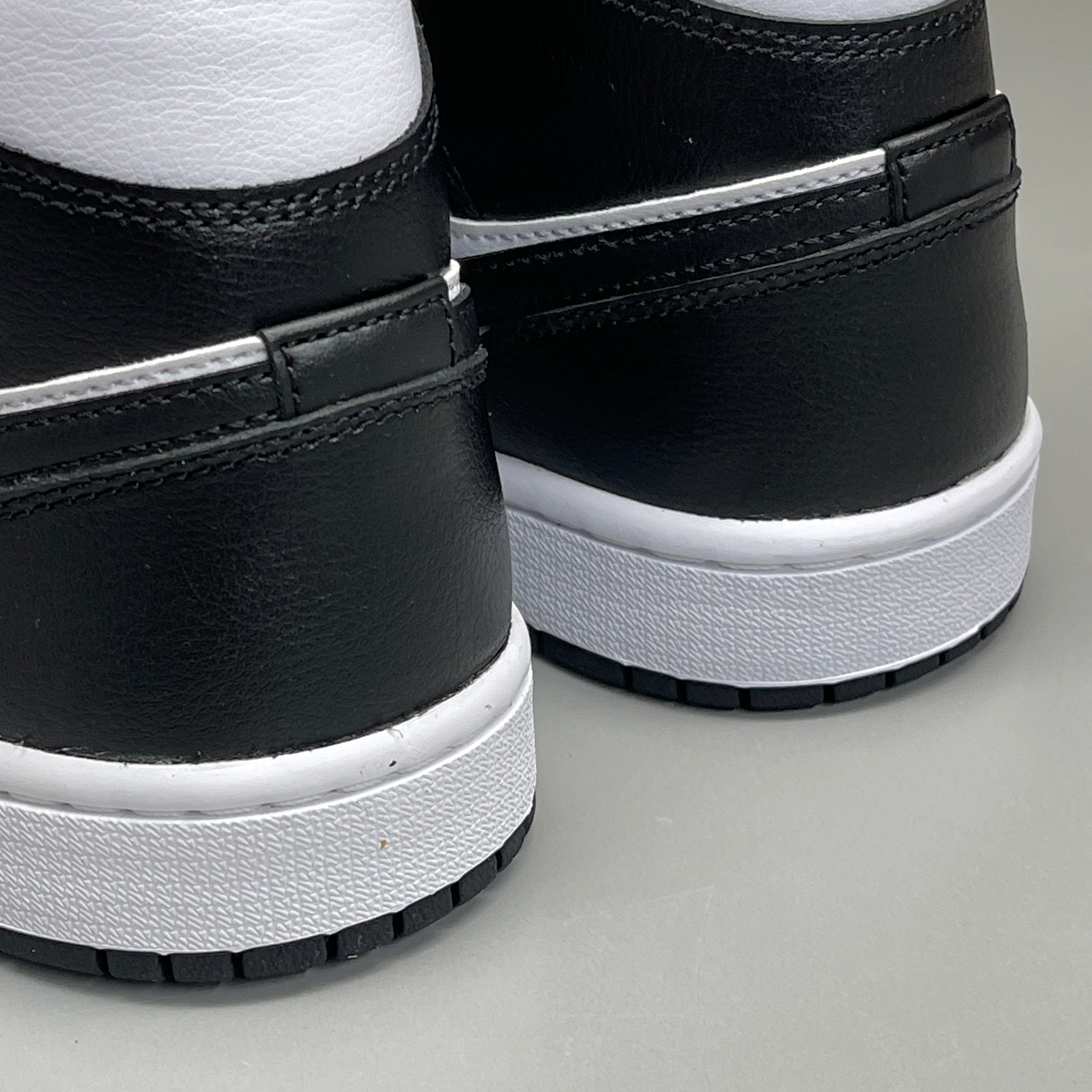 NIKE AIR JORDAN 1 Mid Panda Shoe Women's Sz 6 Black / White DV0991-101 (New)