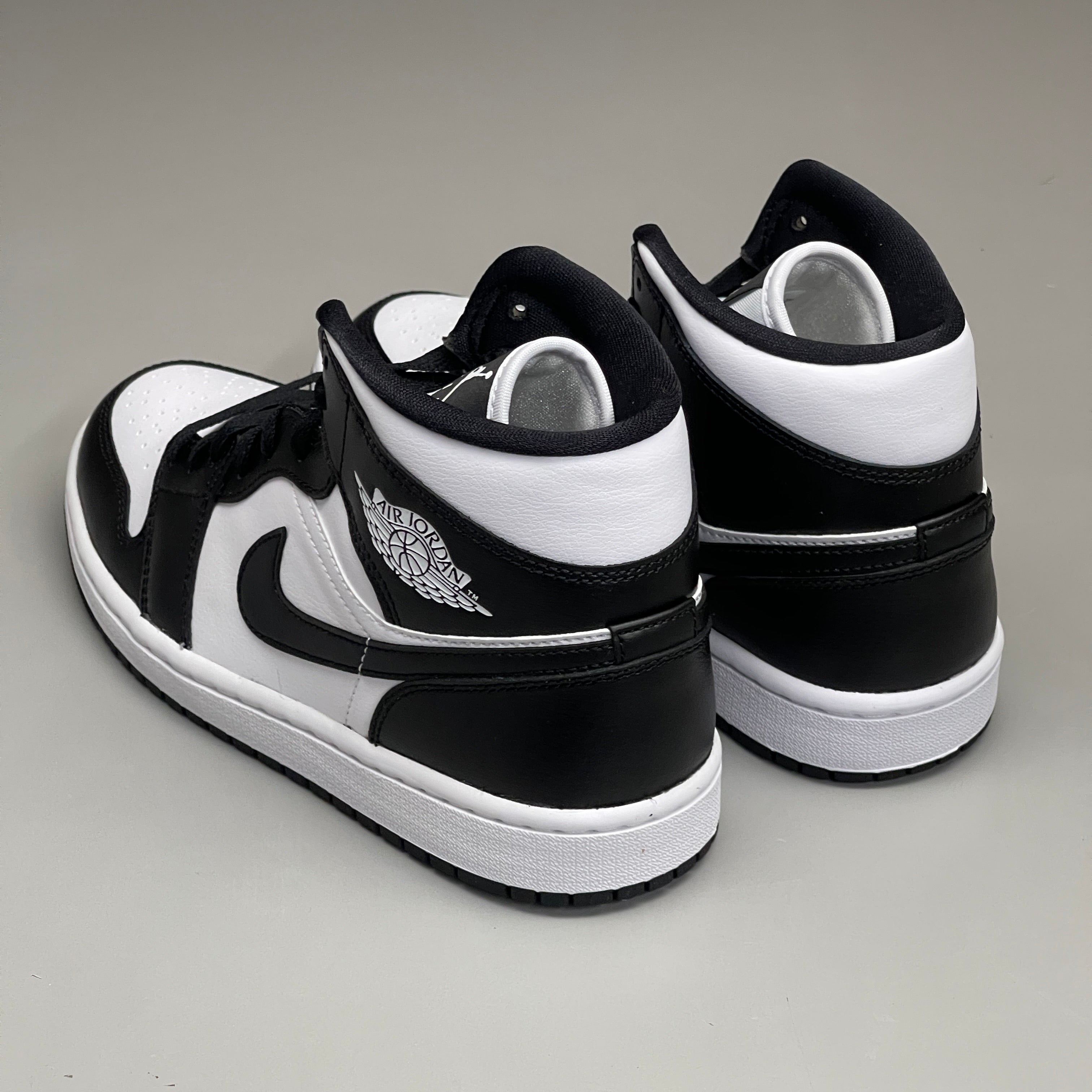 NIKE AIR JORDAN 1 Mid Panda Shoe Women's Sz 6 Black / White DV0991-101 (New)